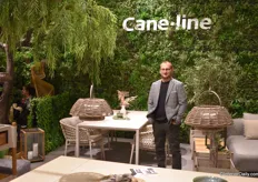 Cane Line’s Rasmus Gade shows their new outdoor products. The trends right now: more neutral colours like sand and taupe and more light wood.
