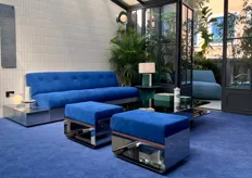 Visitors of the exhibition Aqua could admire the Stanley sofa from Red Edition, which is twisted with the blue Alcantara fabric.     