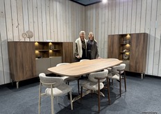 On the right, Marie Verraes and her mother in front of the newest collection from Meubar.