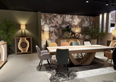 Girardeau’s furniture is designed for both modern and classic interiors, combining elegance, functionality, and durability.