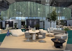 Richmond Interiors launched a luxurious outdoor collection: hotel-chic for the outdoors.