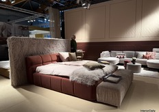 In addition to sofas, three new upholstered beds are being introduced, which can be fully customized with your own fabrics. This applies only to the bed frame.