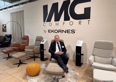 Frits Wiedenhof with the new relaxing armchair collection from IMG Comfort by Ekornes.