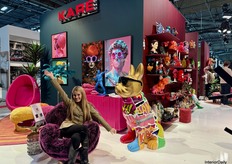 Joy Schönhofen from KARE Design with the new collection of the German company, which is rapidly growing both within and outside Europe through the opening of franchise stores.