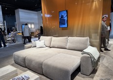 This creates a comfortable and luxurious bed. At first glance, it’s not even apparent that it’s a sofa bed.