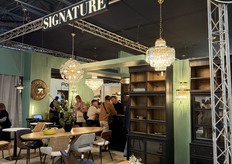 French company Signature...