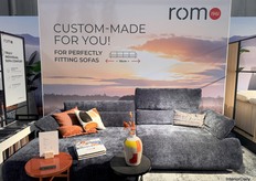 Rom 1961 highlights individual comfort by presenting a sofa that can be completely tailored to meet each customer’s unique wishes.