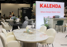 Kalenda made its imm cologne debut, featuring the Cortina chair in wool fabric, the Gordon table with a ceramic top, and the Pandora tabletop color from the 2026 collection.