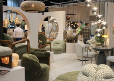 A collaboration stand showcased both Asiades' and Steinhauer’s newest collections alongside their best sellers.