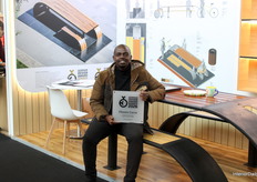 Mangaliso Mtetwa, showcased the German Design Award Winner 2026: Ubuntu Curve.