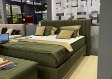 Among them, this bed was newly exhibited. Many beds featured storage space underneath when the bed was lifted.