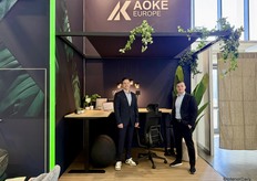 Charley Frenken and Stijn Lathouwers from the Dutch company AOKE Europe, which provides office furnishings internationally.