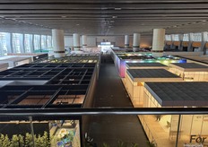 The layout of Hall 5.2, with the center intentionally closed to guide visitors along a path that allowed them to see every participant and their booths.