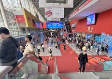 Area B of the Canton Fair Complex bustled with visitors checking out the newest trends in upholstery across 15 halls.