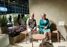 Joop and Marinka, Dutch agents of the brand Nardi, on a new outdoor set.