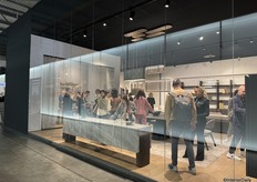 It is always very busy at the stand of Emmemobili.