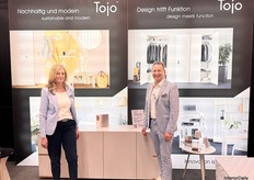 The sales team behind Tojo Möbel.