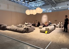 A glimpse of Vetsak, the German company, showcased its soft, sinking modular couches, creating space for conversations.