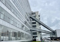 From Wednesday, May 29 to Friday, May 31, the doors of the Van Nelle Factory in Rotterdam were open to visitors and exhibitors of the Design District fair, the annual trade event for interior design. Here, interior professionals could spot the latest collections, network, and gain inspiration.