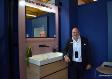 Rico Gerardu poses with the new bathroom furniture collection Mix & Match from Geberit.