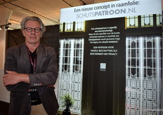 Artist and designer Bert Vredegoor from Schutspatroon, which showcased a new concept in window film. "A Schutspatroon is a functional and decorative window ornament that fits in all respects. Therefore, each assignment requires a different approach, and each design has its own story."