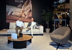 Frank Flipse and Bart Veenhuizen of Recor Seating presented not only models with a modern-classic look and innovative technologies, but also a modern loft style, with modular sofas that perfectly complement previously launched models.
