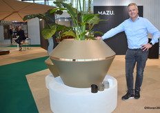 Enog once again René Thuys, who also represented the Mazu in Brussels.