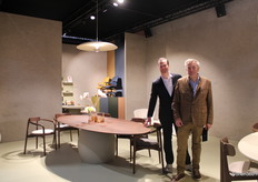 The Tamago table weighs a whopping 80 kg. EU Manager Anthony and Designer Toon pose by the heavy table.