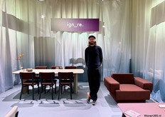 Julien van Hasselt of ign_re Amsterdam which presented, among other things, a new coffee table. The macademia colour as a table top is also new.