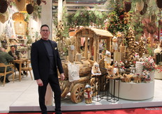 The Tica train has been photographed more than 2,000 times, so now for Wonen360 with Roel Bouwes of Van Dijk Natural in attendance.