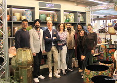 VP Sales Nic Duijsens with the nufind team and the new vase collection.