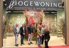 Sales manager John Holtrop (2nd from left) with the sales team of Hogewoning and Othmar Decorations.