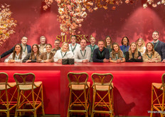 The great Sil-Ka sales team was ready behind the bar for all visitors.