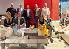 And here the complete Leolux team that represented the company in Milan.